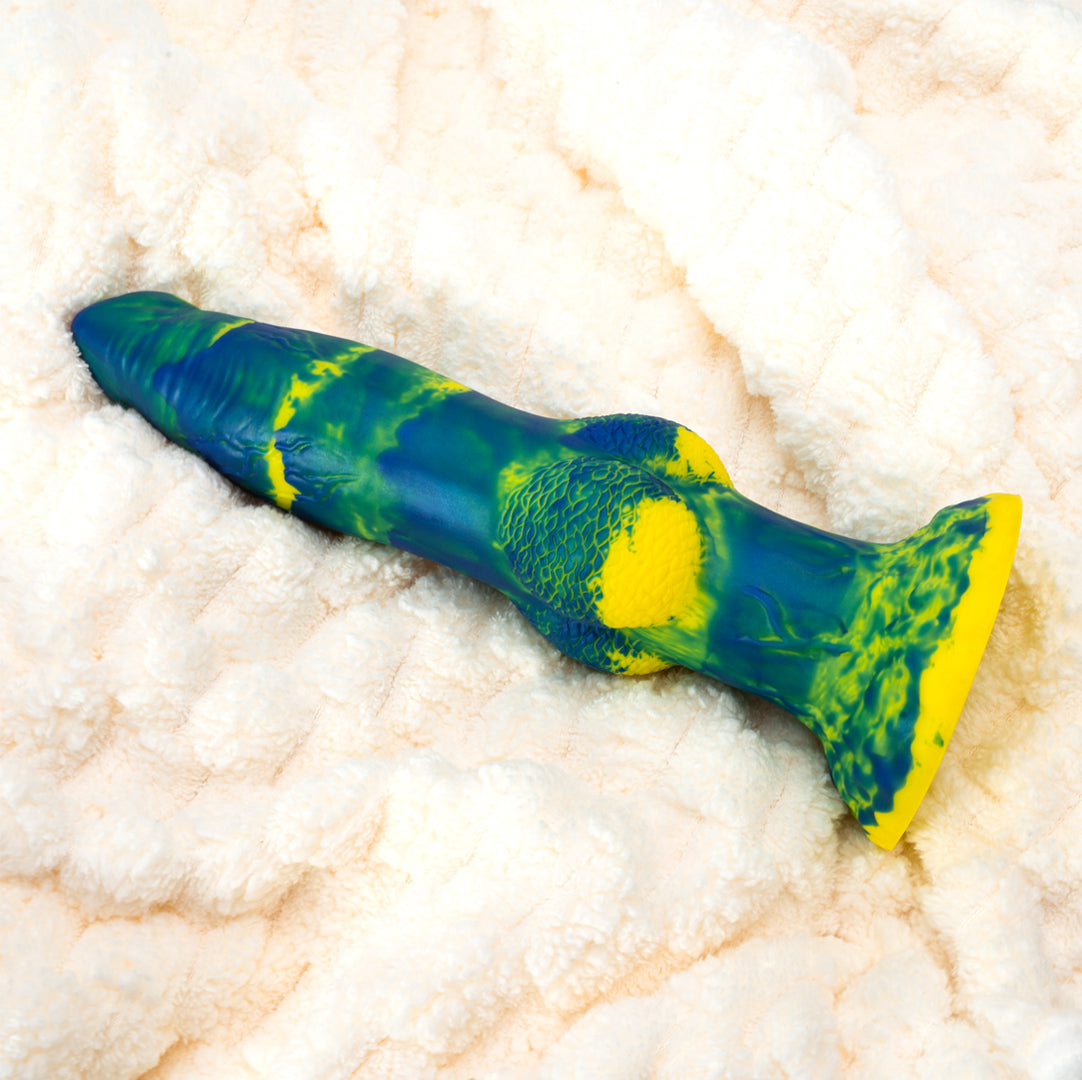 Dildos Klein Amarillos Dragon 7 Empuje y 7 Vibración 22.5 cm