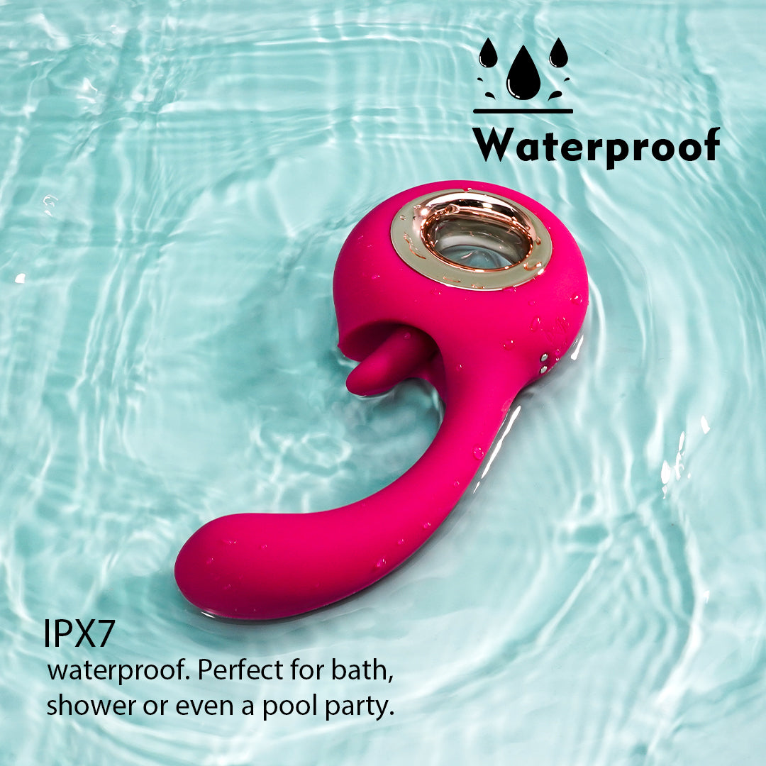 Waterproof Woo-Indulge G-Spot and Clitoral Stimulator in water